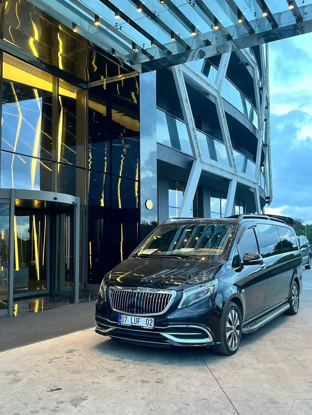 Tülekler VIP transfer vehicle and professional driver